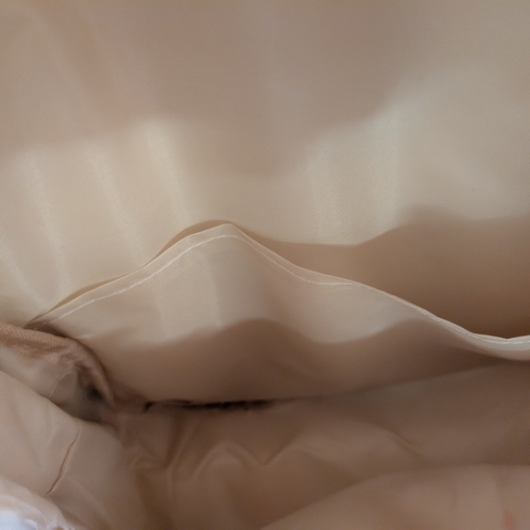 Hello Kitty White Backpack - Picture 2 of 3